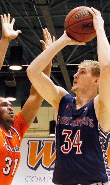 Landale leads No. 20 Saint Mary's over Pepperdine (Feb 23, 2017)